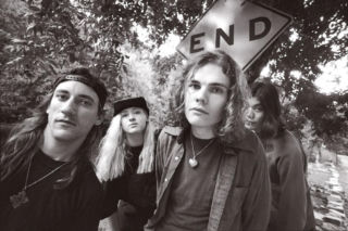 Jego brzmienie było tak brudne, że producent nie chciał go nagrać. Tak powstała ściana dźwięku The Smashing Pumpkins