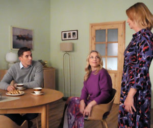 Barwy szczęścia, odc. 3353. Wanda (Maja Barełkowska), Grażyna (Kinga Suchan), Tomek Kępski (Jakub Sokołowski)