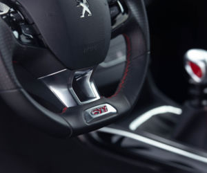 Skoda Octavia RS Challenge vs Peugeot 308 GTi