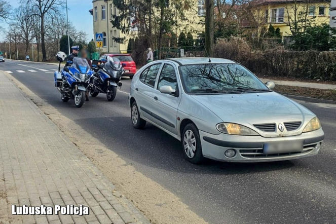 Przejechała 100 kilometrów na podwójnym gazie. Policjanci przerwali pijacki rajd 37-latki