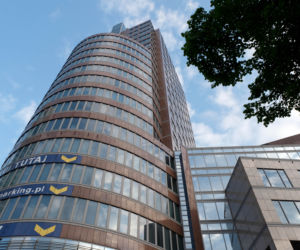 Zburzą wieżowiec w centrum Warszawy