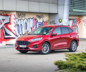 Ford Kuga 2.5 Hybrid 190 KM e-CVT FWD ST-Line