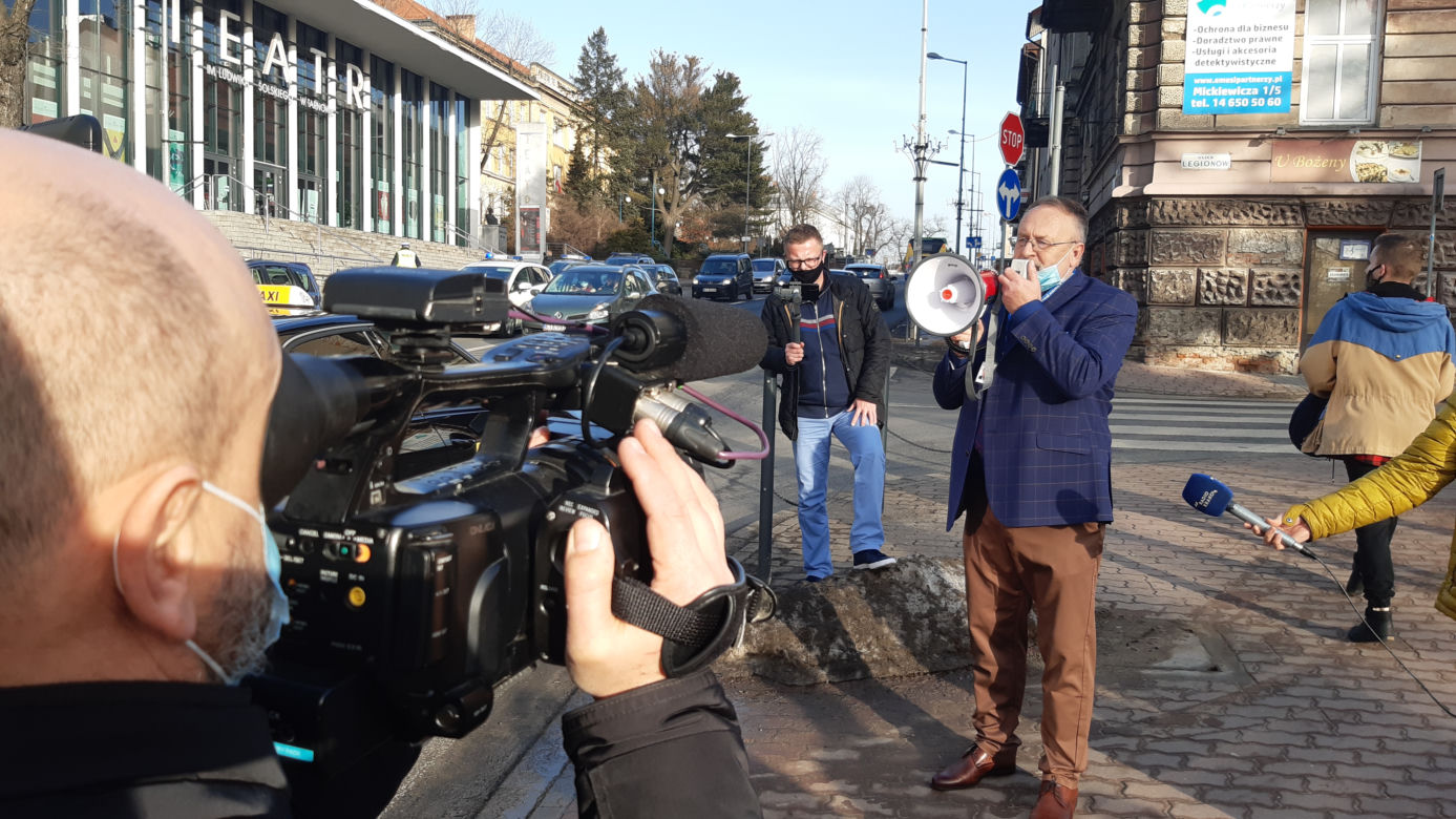 Stop podwyżkom za wodę! Uliczny protest mieszkańców Tarnowa