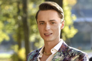 Tak przez lata zmieniał się Patryk Pniewski. Zaczynał jako idol nastolatek w Pierwszej miłości