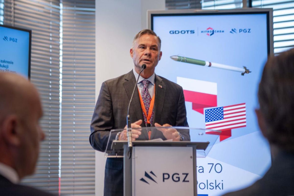 Rakiety Hydra 70 będą produkowane w Polsce. Wzmocnienie dla śmigłowców Apache i nowa broń na drony