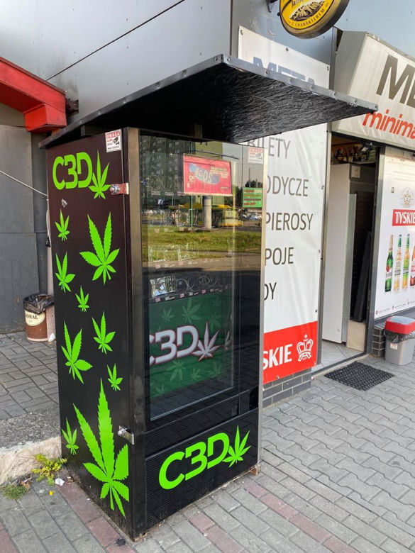 W Tychach pojawiły się automaty z marihuaną. Czy to legalne? Wyjaśniamy! [ZDJĘCIA]