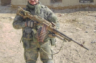 Przestrzelony hełm „Sikora”