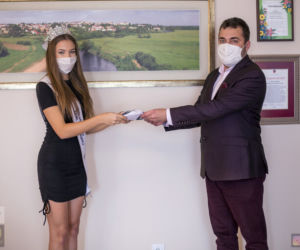 Wiktoria Wiśniewska z Grajewa walczy o wygraną w Miss Globe 2020 [ZDJĘCIA]