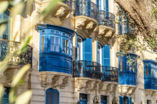 Renowacja balkonów w zabytkach – jak chronić, nie zmieniając historii? Hydroizolacja balkonów w obiektach historycznych