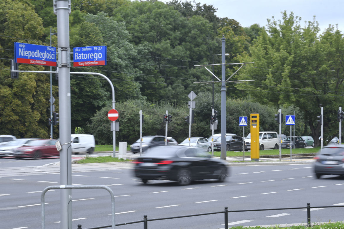 To tutaj policja złapała Beatę K.: między monopolowym a szkołą nauki jazdy w Warszawie
