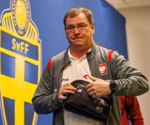 Jan Urban zdradza kulisy porażki ze Szwecją. Tłumaczy wymuszoną zmianę