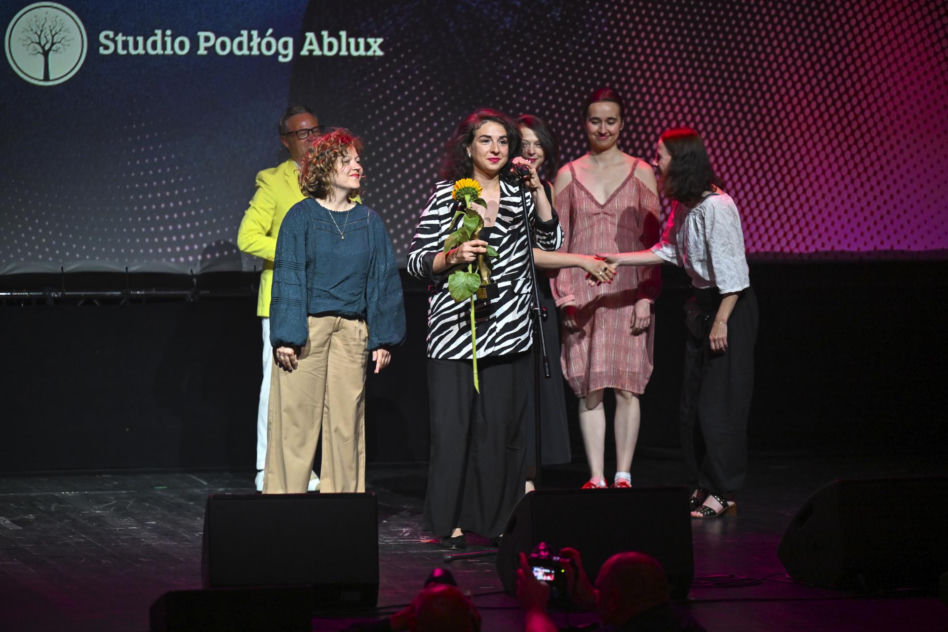 Gala Tofifest 2025 bez stylowych niespodzianek? Olśniewająca Warnke, Szapołowska znów w różowym futerku!
