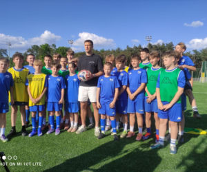 Krystian Bielik z Anglii prosto na Stadion w Koninie