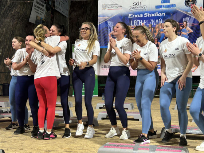 Trening fitness na stepie 600 metrów pod ziemią. Poznanianki zawalczyły o rekord Guinnessa