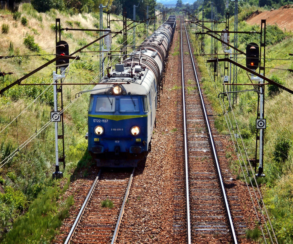 11-latek spadł z mostu kolejowego w Sieradzu