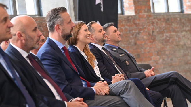 Kosiniak-Kamysz był dziś zakładach w Rosomak S.A. w Siemianowicach Śląskich
