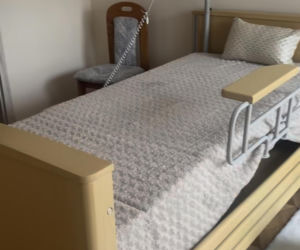 Doda urządziła rodzicom pokój na starość