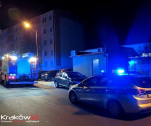 Pożar samochodu na os. Albertyńskim w Krakowie