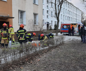Dramatyczny pożar w bloku na Pradze
