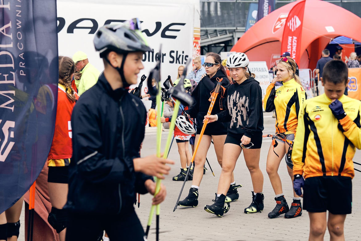 W pierwszym dniu zawodów o Puchar Polski w biegach na nartorolkach Marwe Cup zawodnicy wzięli udział w sprincie techniką dowolną