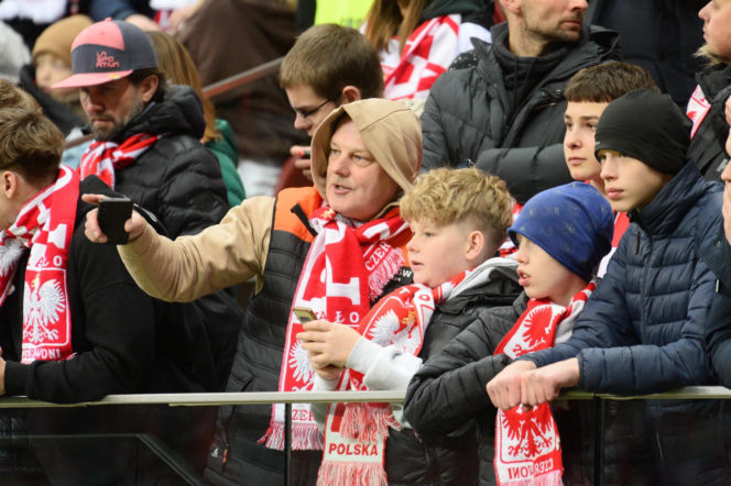 Tak się bawią kibice na meczu Polska - Albania. Gorąca atmosfera na PGE Narodowym
