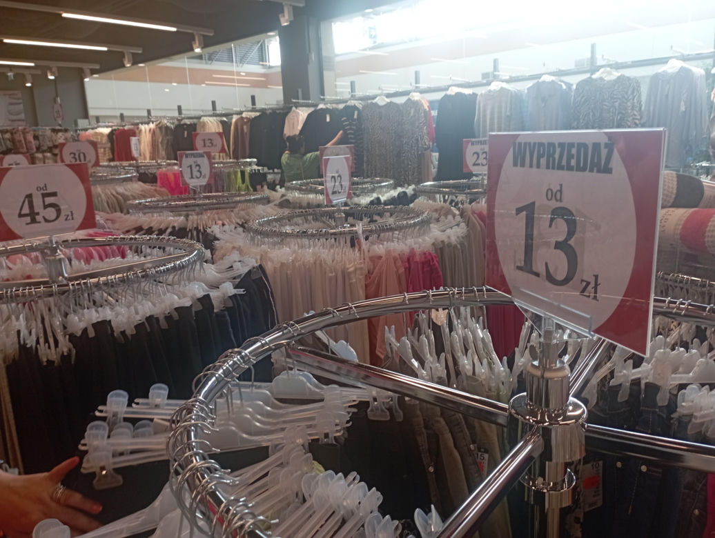 Sklep Woolworth w Poznaniu cieszy się dużą popularnością. Tak wygląda to miejsce trzy miesiące po otwarciu