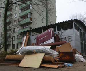 Śmieci drożeją a zalegają w śmietnikach