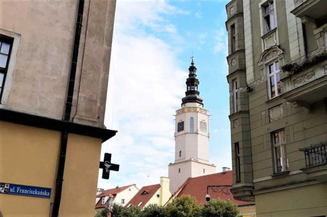 Najpiękniejsze miasteczko na Dolnym Śląsku. AI: "Klimat godny małej Pragi"