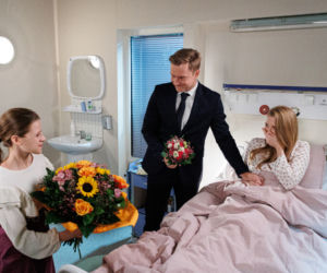 Na Wspólnej odc. 3406. Elżbieta (Paulina Chapko), Igor (Jakub Wesołowski), Julka (Maja Oświecińska)