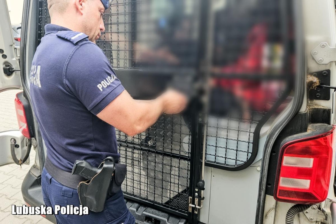 Ogólnopolska akcja policji. Tysiące funkcjonariuszy, ponad 1500 zatrzymanych. Zdjęcia z działań