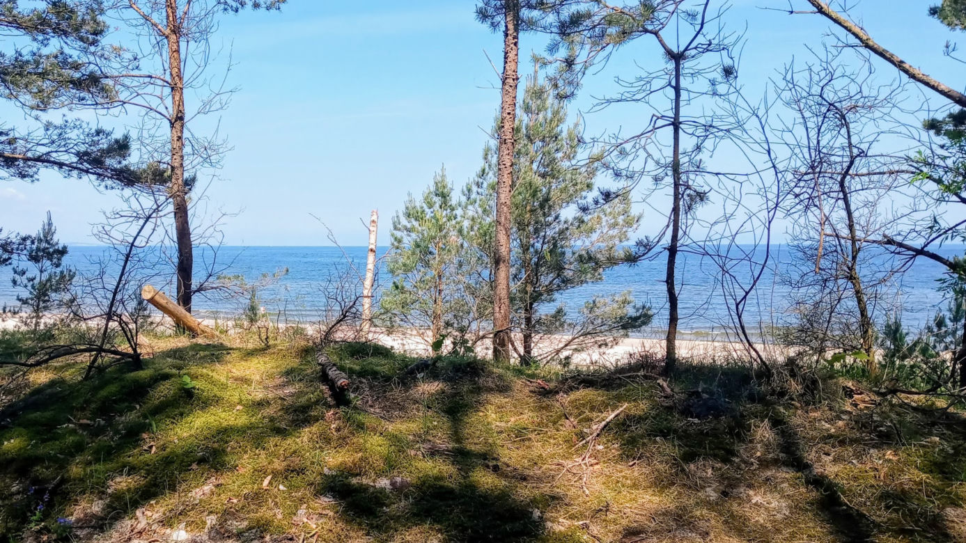 Rowerzyści kontra naturyści. Słynna naga plaża przestanie istnieć?