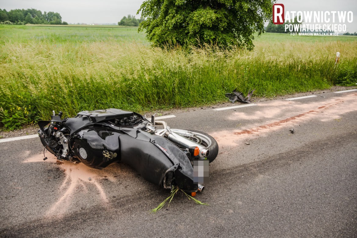 Śmiertelny wypadek na DK 65 za Prostkami. Motocyklista zginął na miejscu