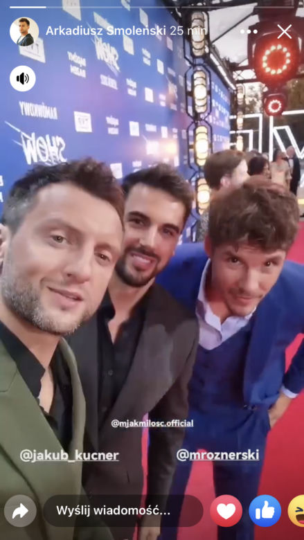 M jak miłość. Mikołaj Roznerski (Marcin), Arkadiusz Smoleński (Bartek), Jakub Kucner (Rafał) na show ramówki TVP 2022