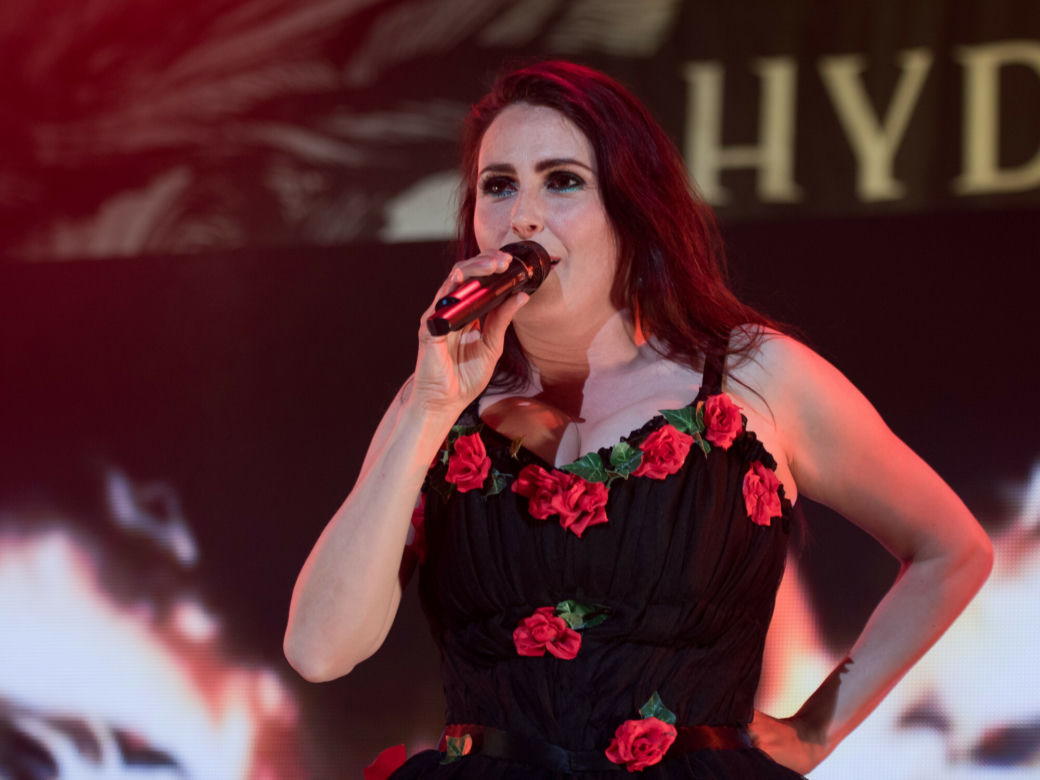 Sharon den Adel