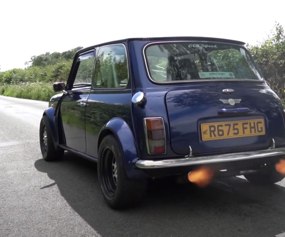 370-konne MINI z silnikiem Hondy
