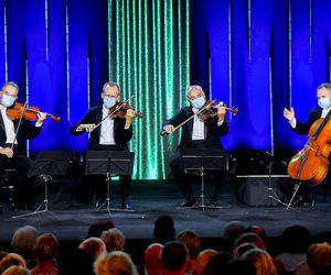 Najpierw Martyniuk a teraz oni. Polscy kabareciarze robią zamieszanie w samolocie!