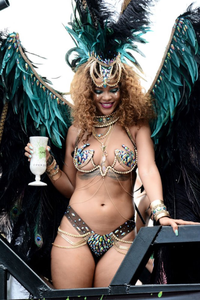 Rihanna podczas karnawału na Barbadosie