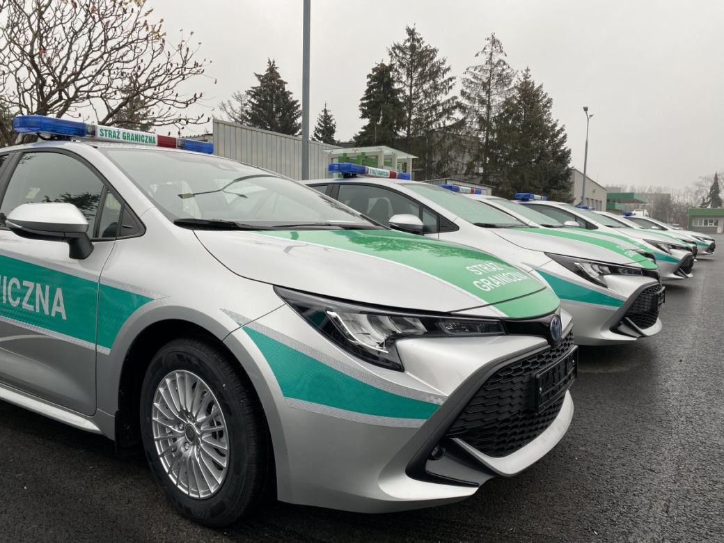 Nowe hybrydowe Toyoty Corolle dla Straży Granicznej