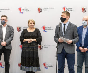 Kurtko-śpiwory dla bezdomnych