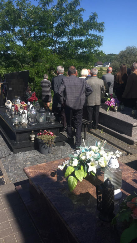 Pogrzeb ofiar wypadku w Boksycce. Zenon, Agnieszka, Paweł i Adrian zostaną pochowani razem
