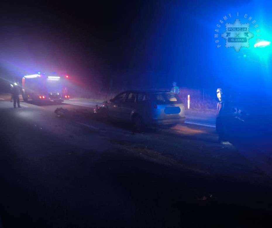 Na A4 w kierunku Wrocławia doszło do zderzenia kilku pojazdów. Przejazd jest utrudniony