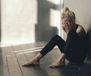 Psycholog ocierał się o dziewczynkę przyrodzeniem i dotykał jej piersi?! Szokujące zarzuty dla Wojciecha C.