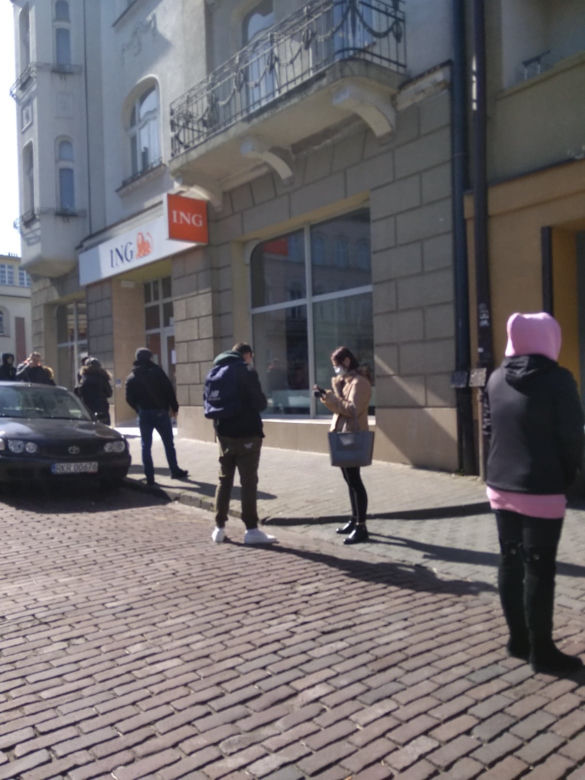  Ludzie wybierają pieniądze