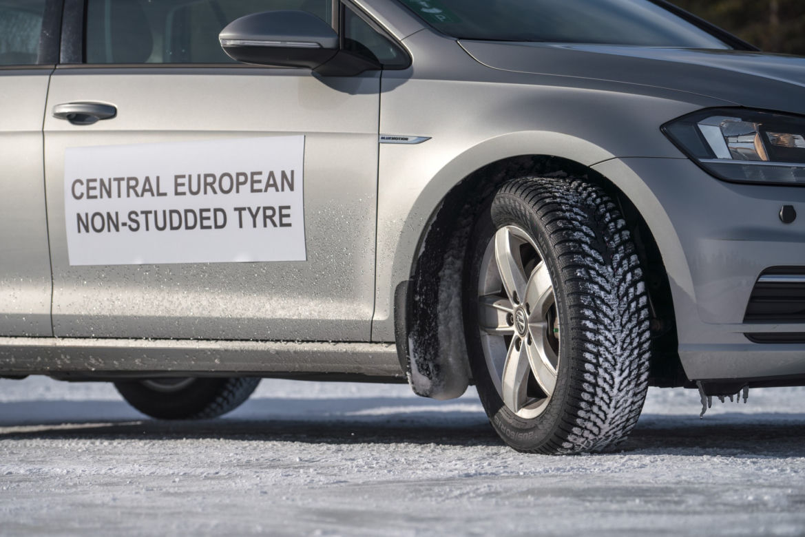 Nokian WR Snowproof 