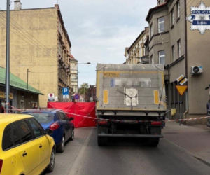 Tragiczny wypadek w Chorzowie. 79-letni pieszy zginął pod kołami ciężarówki