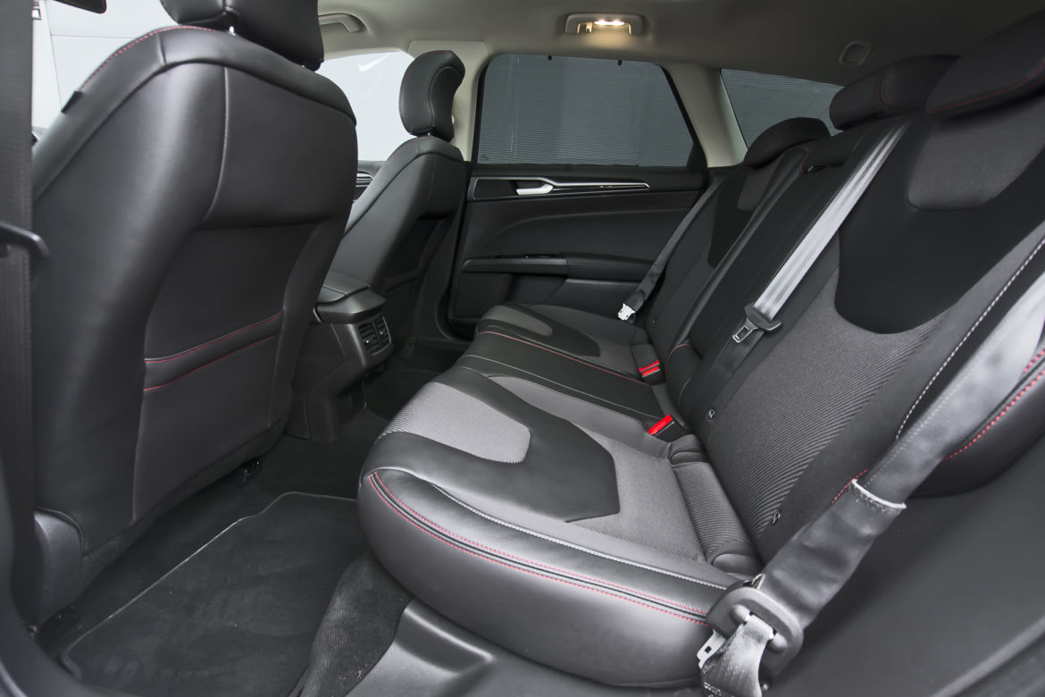 Ford Mondeo Kombi ST-Line 2.0 EcoBoost 240 KM A6