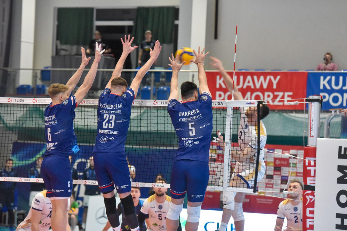 CUK Anioły Toruń - BKS VISŁA PROLINE Bydgoszcz. Zdjęcia kibiców i zawodników z meczu