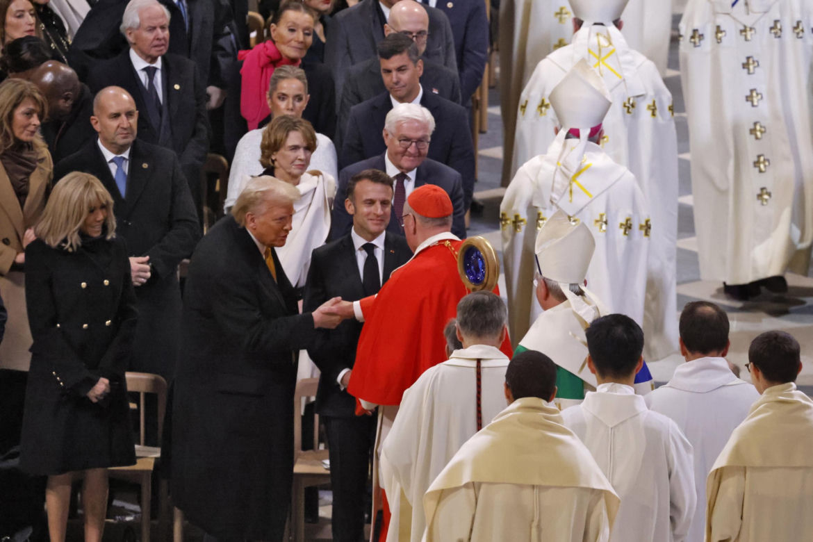 Trump, książę William, Zełenski razem! Zobacz zdjęcia z uroczystego otwarcia Nore Dame
