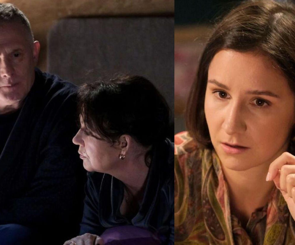 Artur Rogowski i Marysia Rogowska rozmawiają, zaniepokojeni zniknięciem Agnes, która jest też widoczna na prawym panelu, pogrążona w zamyśleniu, mając dłoń przy ustach. Więcej informacji o serialu M jak miłość znajdziesz na Super Seriale.