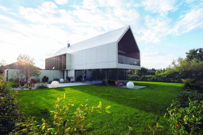 Dom ze skośnym dachem - projekt - Miłosz Stopiński